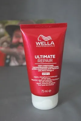 Produktbild von Wella Ultimate Repair Tiefenwirksamer Conditioner 75 ml