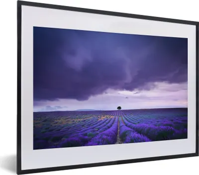 Produktbild von MuchoWow® MuchoWow® Gerahmtes Poster Lila Wolken über Lavendelfeldern 40x30 cm - Poster mit zchwarzem Bilderrahmen - Bilderrahmen - Poster im Rahmen