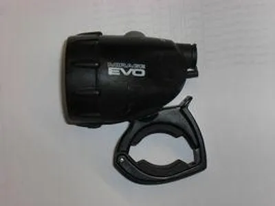 Produktbild von Sigma Evo Fahrradlicht für Sicherheit und Sichtbarkeit mit 5 Watt Leistung