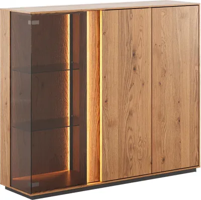 Produktbild von Wohnzimmer Highboard mit 135 cm Breite in Eiche massiv geölt, inkl. LED-Beleuchtung - CARISOLO-163