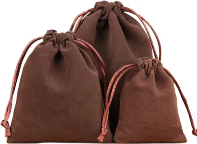 Produktbild von Samtasche für Schmuck mit Kordelzug - Stoffgeschenkbeutel für Schmuck Hochzeit Weihnachten Geburtstagsfeier - 5 x 7 cm