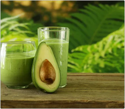 Produktbild von Spritzschutz Herdabdeckplatte Schneidebrett aus Glas Avocadosaft 1-Teilig (60x52cm)
