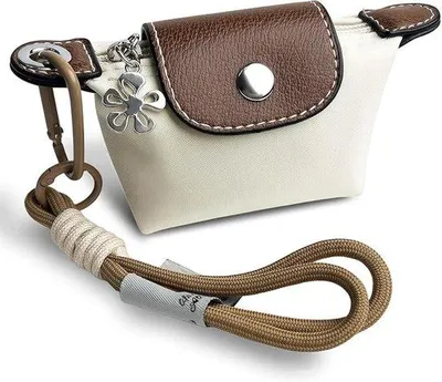 Immagine prodotto di Piccolo portafoglio compatto con zip, dotato di tracolla, elegante, ideale per le donne. Realizzato con materiali di alta qualità, è un piccolo portafoglio multifunzionale che può essere utilizzato anche come portachiavi. Perfetto per riporre monete e rossetti