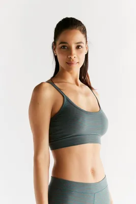 Produktbild von Nachhaltiges Sport-Bustier aus weicher Biobaumwolle mit sportlicher Passform und breitem Bündchen