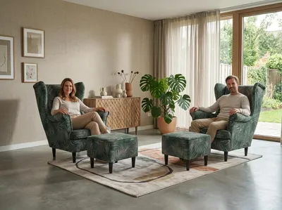 Produktbild von 2er-Set Ohrensessel ARI Flowers – Stoff in Grün mit grafischem Muster, Family Meble, KI-generiertes Bild