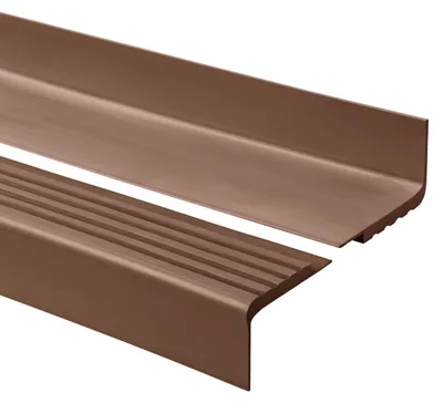 Zdjęcie produktu dla QUEST Profil schodowy PCV 42x40 mm, 1.5m, antypoślizgowy nosek schodowy, RF, brąz