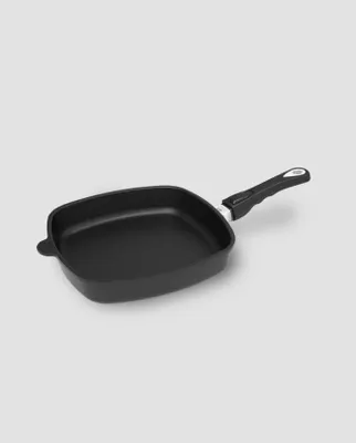 Zdjęcie produktu dla Patelnia kwadratowa AMT Gastroguss 28 cm BEZ INDUKCJI