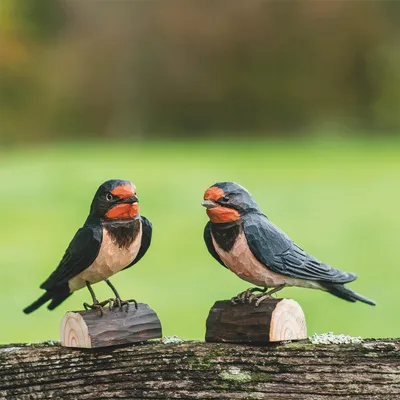 Produktbild von Wildlife Garden Decobird Hausschwalbe handgeschnitzt