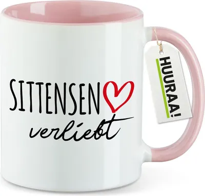 Produktbild von Huuraa Kaffeetasse Sittensen verliebt 330ml Rosa Keramik Kaffeebecher Geschenkidee
