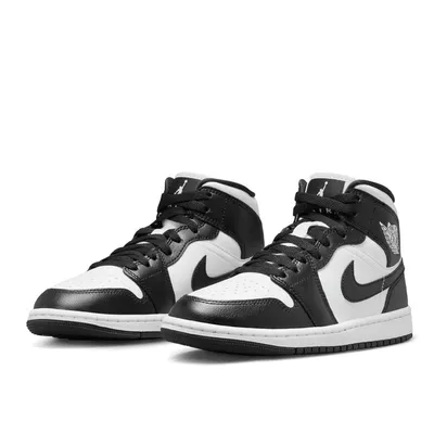 Zdjęcie produktu dla Buty sportowe Nike Air Jordan 1 Retro High Golf w kolorze czarno-białym z motywem pandy – rozmiar 42 (EU)