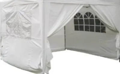 Obrázok produktu pre Sada 4 stien z polyesteru s rozmermi 3 x 3 m s 1 oknom a 1 dverami pre altánok Hope