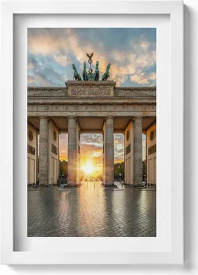 Produktbild von Brandenburger Tor in Berlin– Wandbild mit Rahmen – Gerahmtes Bild  – Wanddekoration – 20x30 cm – Weiß
