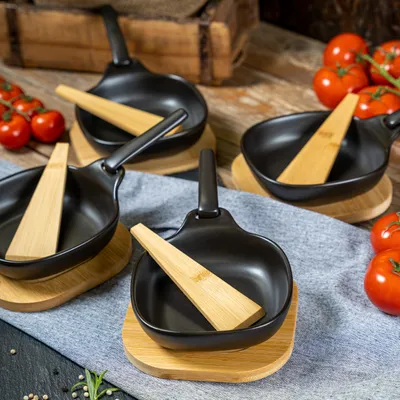 Produktbild von bremermann Grillpfännchen 4er inkl. Bambus-Untersetzern und Bambus-Schabern, Steingut