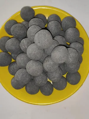 Mini Schwarze Tonkugeln 200 g, natürlicher Ton