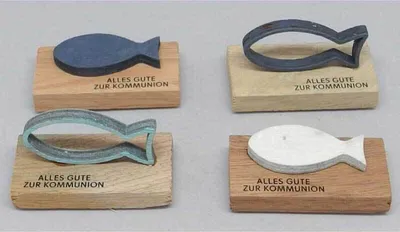 Produktbild von Deko Holzfisch Kommunion sortiert