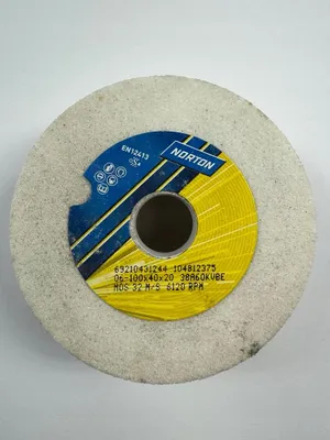 Produktbild von Norton Schleifscheibe Schmirgel 100x40x20mm Metallbearbeitung