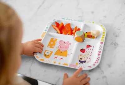 Obrázek produktu pro Dětský talíř s kostkou, EASY EATER PRASÁTKO PEPPA, KOZIOL