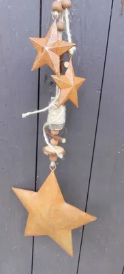 Produktbild von Schöne Girlande / Kette mit Sternen Eisen Holz Rost fengshui 49 cm