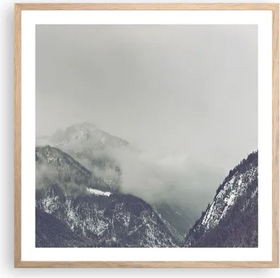 Produktbild von Gerahmtes Poster - Rahmen in heller Eiche - Berge Wald Nebel - 60x60 cm - Wand Bild - Wanddeko - Wandbilder - Kunstposter - Wandposter - Bilderrahmen - Bilder - Kunstdruck - Wandbild - P2NAC60x60-4270