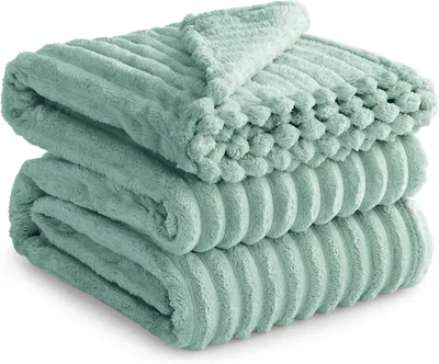 Productafbeelding van Zachte fleece deken, 220 x 240 cm, microvezel, geschikt voor bedden van 135/150 cm en voor de bank
