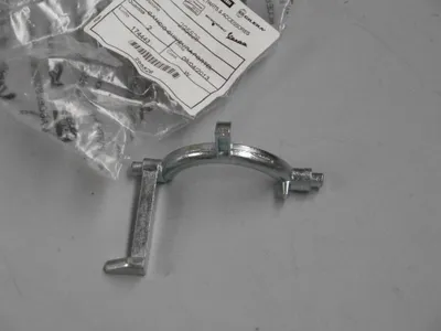 Productafbeelding van Haak voor handschoenenkastje, onderdeelnummer 295528, voor Piaggio Skipper 125 en Zip 2 50
