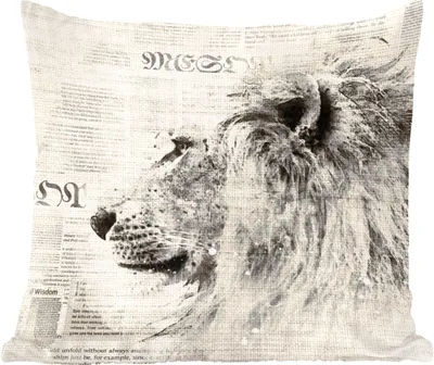Produktbild von MuchoWow® Zierkissen Sofakissen Wohnzimmer Dekokissen 50x50 cm Löwe - Zeitung - Schwarz - Weiß - Komfort - Sofakissen