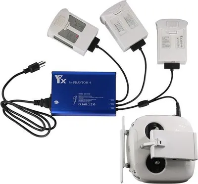 Produktbild von 4-in-1-Schnellladegerät mit mehreren Batterien und Masse für DJI Phantom 4/4 Advanced / 4 Pro V2.0 / 4 Pro Plus Obsidian-Drohne und Fernbedienung
