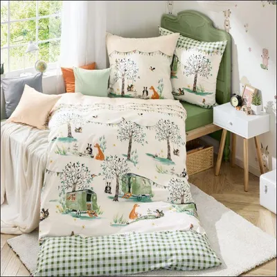 Produktbild von Kaeppel Renforcé Kinderbettwäsche in 135x200 cm Picknick 48753 grün Tiere Baum