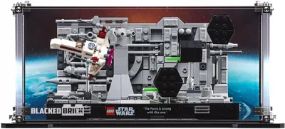Immagine prodotto di Vetrina nera con retro stampato per LEGO® Star Wars 75329 – Diorama dell'attacco alla Morte Nera