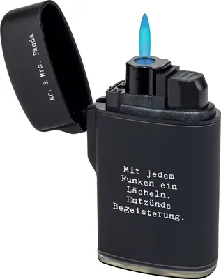Produktbild von Mr. & Mrs. Panda sturmfeuerzeug Spruch Feuerzeug Funken Lächeln - Schwarz - Geschenk, liebevolle Gestaltung, Feuerzeuge, Camping, Begeisterung, Wärme, gas anzünder