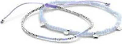 Productafbeelding van Victoria: Zilverkleurig armbandje met parels en hartjes