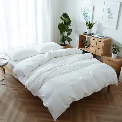 Produktbild von Bettwäsche und Bettbezug Set 4-teilig, atmungsaktiver und weicher Bettbezug 1 (200x230cm), Bettlaken 1 (230x250cm), Kissenbezug 2 (48x74cm)
