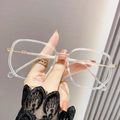 Produktbild von PACIEA Lesebrille Blaulichtfilter Quadratische Anti-Müdigkeit Computer Gaming Schutz für Damen Transparent +400