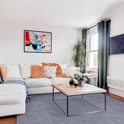 Productafbeelding van Grijze, hoogpolige vloerkleed, 120 x 180 cm, zacht, geschikt voor woonkamer en slaapkamer