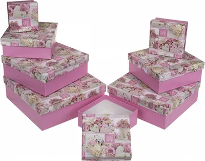 Produktbild von Rosafarbende Geschenkkartonage mit Rosen & Herzen, ca. 22,5 x 22,5 x 8 cm, 8er Set, einzelne EAN-Auszeichnung