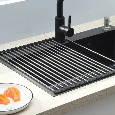 Immagine prodotto di Portastoviglie pieghevole - Tappetino di asciugatura e scolapiatti per piatti, tazze, frutta e verdura - Ottimo organizer da cucina - Nero (43 x 35 cm)