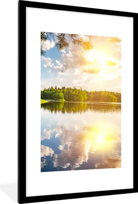 Produktbild von MuchoWow® Gerahmtes Poster Bäume - Wasser - Sonne 60x90 cm - Poster mit Schwarzem Bilderrahmen Wandposter Rahmen Foto Bilder - Dekoration - Wandposter Wohnzimmer - Hochwertig