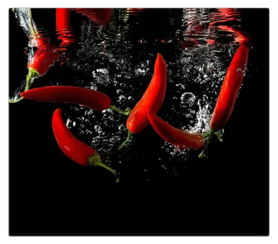 Produktbild von Spritzschutz Herdabdeckplatte Schneidebrett aus Glas Chilischote auf Wassersplash 1-Teilig (60x52cm)