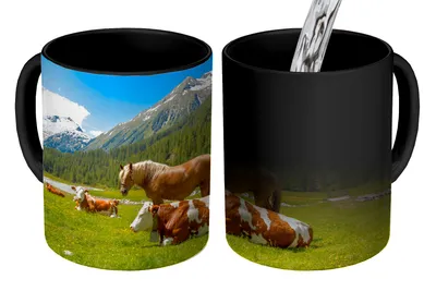 Obrázek produktu pro MuchoWow® Kouzelný pohár Krávy - Koně - Alpy 350 ml Barva měnící se pohár Dárkový nápad - foto hrnek