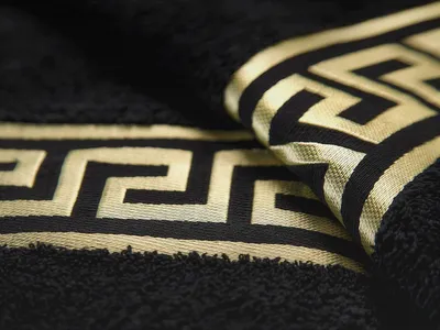 Produktbild von Badematte Badezimmerteppich Badteppich Duschmatte Badvorleger Duschvorleger griechisches Mäander Muster in Schwarz Gold mit Noppen - 100% Baumwolle rutschfest waschbar Fussbodenheizung - 50x90 cm