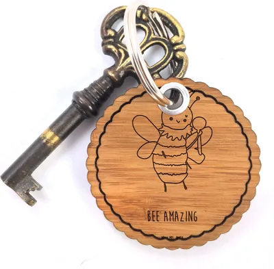 Produktbild von Mr. & Mrs. Panda Schlüsselanhänger Biene König - Transparent - Geschenk, Holz, Wespe, Anhänger, Holzanhänger, schlüssel, Taschenanhänger