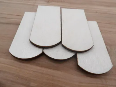 Produktbild von 100 Stück Holzschindeln Biberschwanz B 32,3 mm x L 70 mm x 4 mm