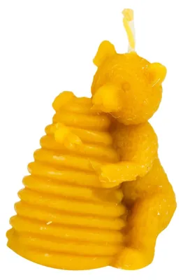 Image de Bougie Ours avec Écharpe. Fabriquée à 100% en cire d'abeille naturelle