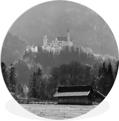 Produktbild von MuchoWow® Rundes Wandbild - Runde Bilder Schloss Neuschwanstein auf einem Berg - schwarz und weiß Ø 90 cm Kreis Wanddekoration Kunststoff - Wandkreis - Wandschmuck - Wand-Kreis - Wohnzimmer - Bild - Runde - Wanddeko - Dibond - Kunstdrucke