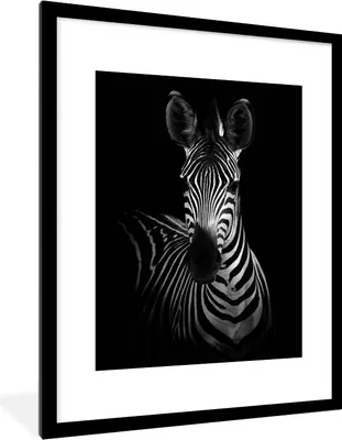 Produktbild von MuchoWow® Gerahmtes Poster Zebra - Schwarz - Weiß - Tiere 60x80 cm - Poster mit Schwarzem Bilderrahmen Wandposter Rahmen Foto Bilder - Wohnzimmer - Dekorationen - Prämie