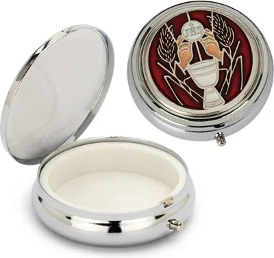 Produktbild von Rosenkranz Metalletui Motiv Kelch Hostiendose Silber Rot Einsatz innen 4cm 2532