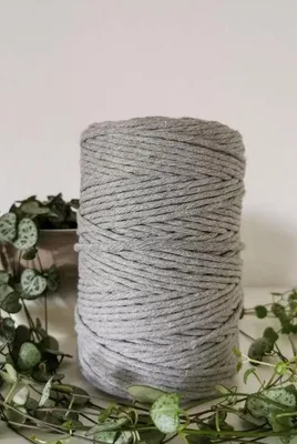 Produktbild von Makrameegarn Makramee Baumwollgarn Bastelgarn HELLGRAU  200 Meter 4 mm GEFLOCHTEN