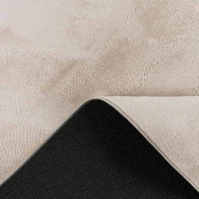 Image de Tapis de salon en fourrure synthétique Shaggy doux Différentes couleurs. Couleurs Taille 60x90 cm