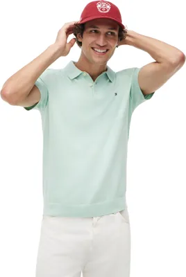 Image de Polo manches courtes Tommy Hilfiger, matière en coton épais, couleur vert, modèle "Essential"