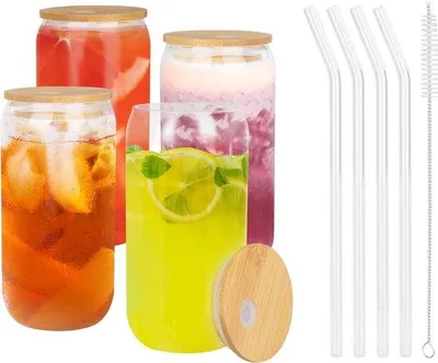 Produktbild von Famanu Trinkgläser mit Deckel und Strohhalm - 4er Set